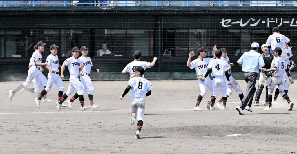 「球都敦賀」の2校が準決勝に進出！〜夏の高校野球県予選〜