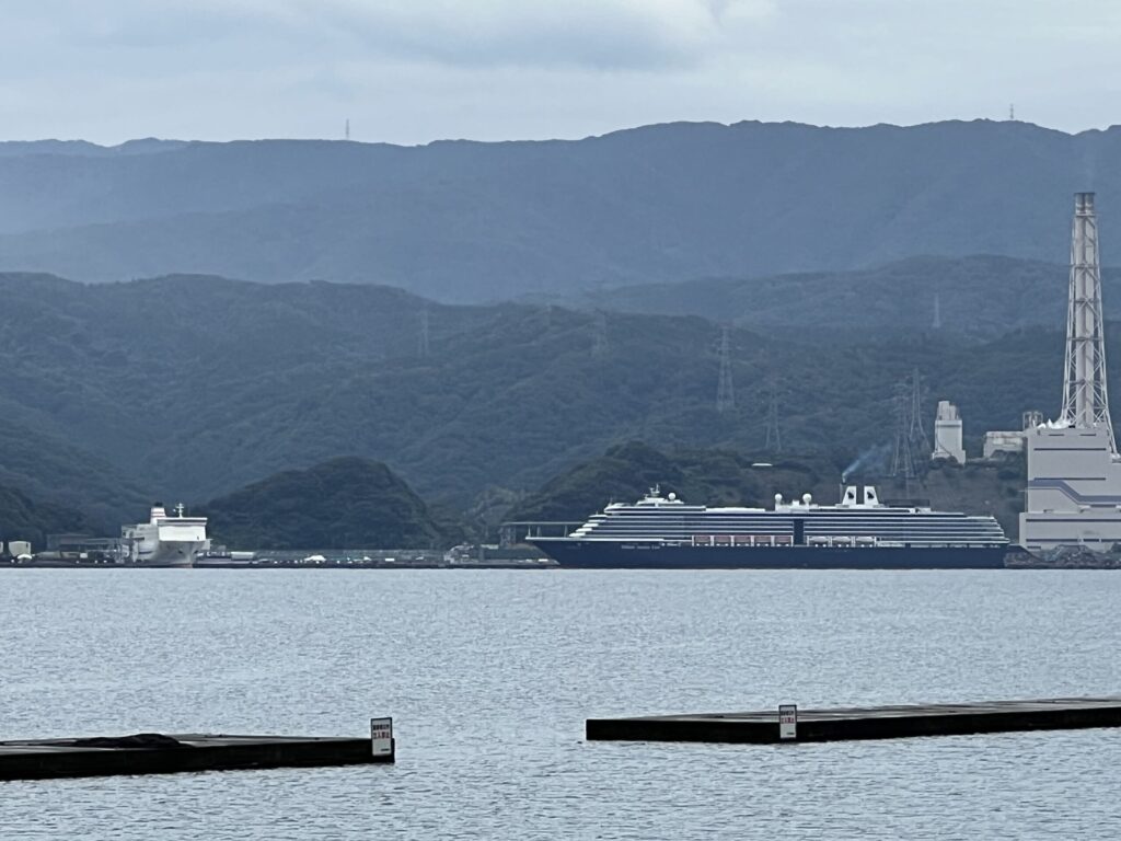 クルーズ船「ウエステルダム」が敦賀港に寄港